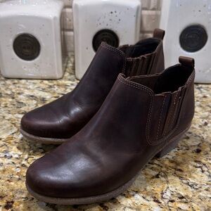 Clarks Artisan pull on ankle boot